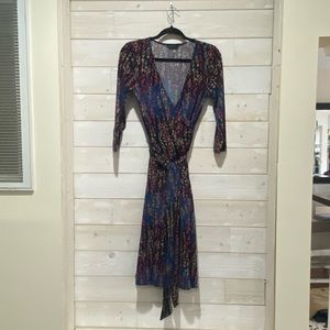 BCBG MAXAZRIA WRAP DRESS SIZE S